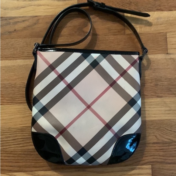 Burberry Dryden Patent Leather and Nova Check Crossbody Bag - Picture 3 of 14